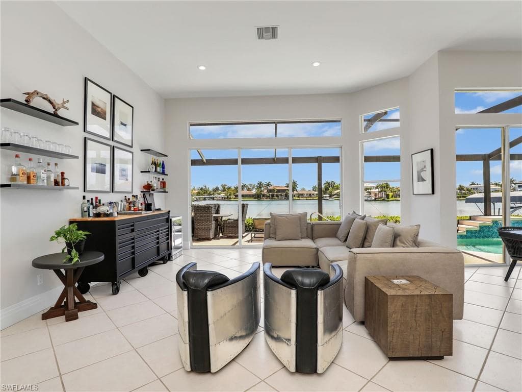 419 Spinnaker Dr, Marco Island, photo 3
