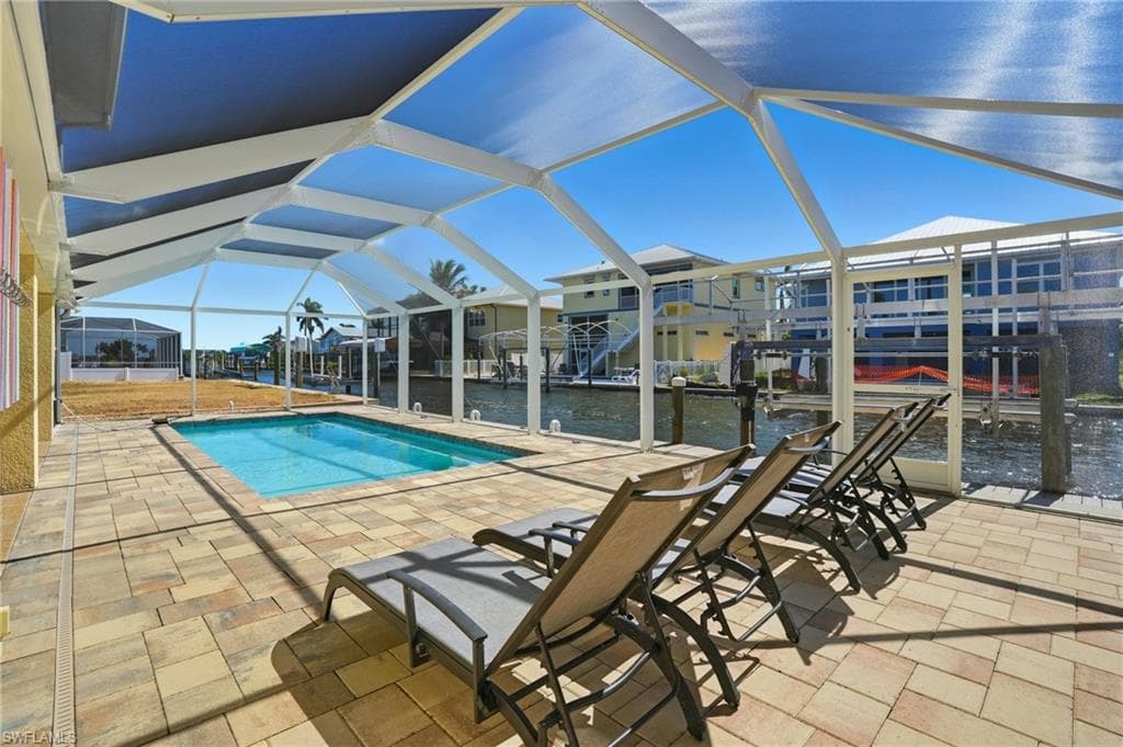 222 Flamingo St, Fort Myers Beach, photo 3