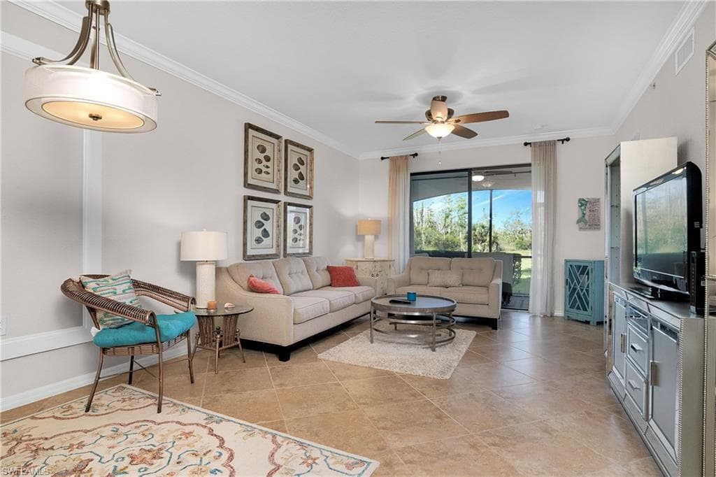 9719 Acqua Ct #214, Naples, photo 2