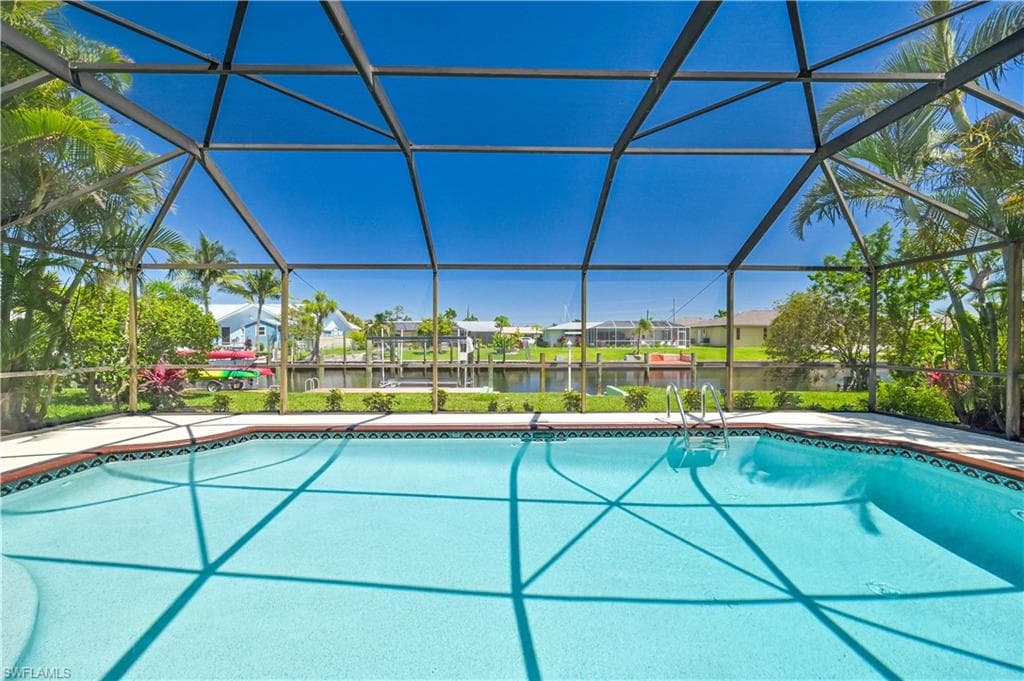 4815 Sorrento Ct, Cape Coral, photo 2