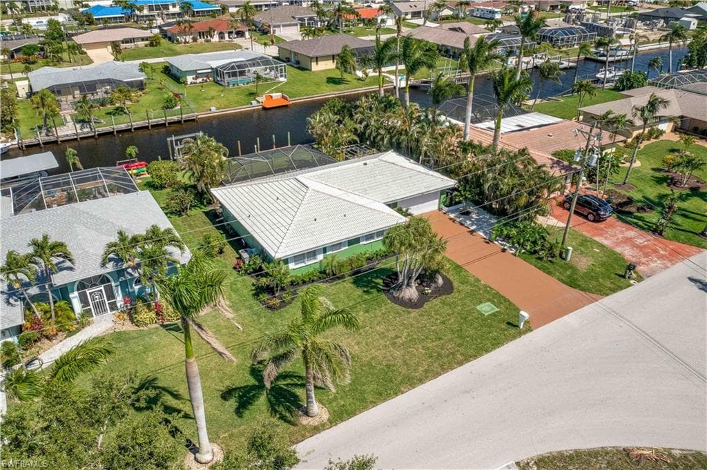 4815 Sorrento Ct, Cape Coral, photo 3