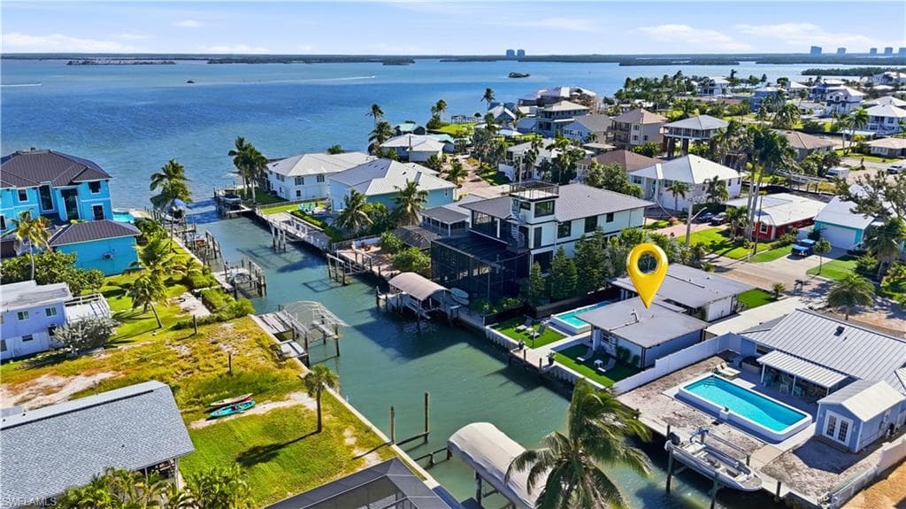 239 Curlew St, Fort Myers Beach