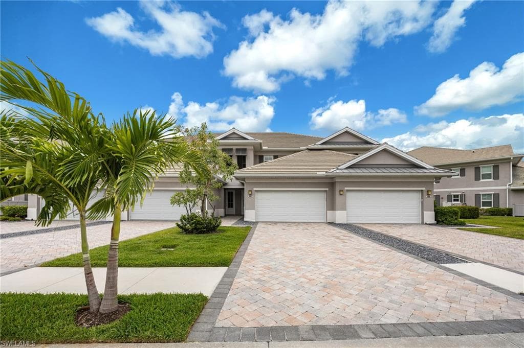 183 Indies Dr #202, Naples, photo 2