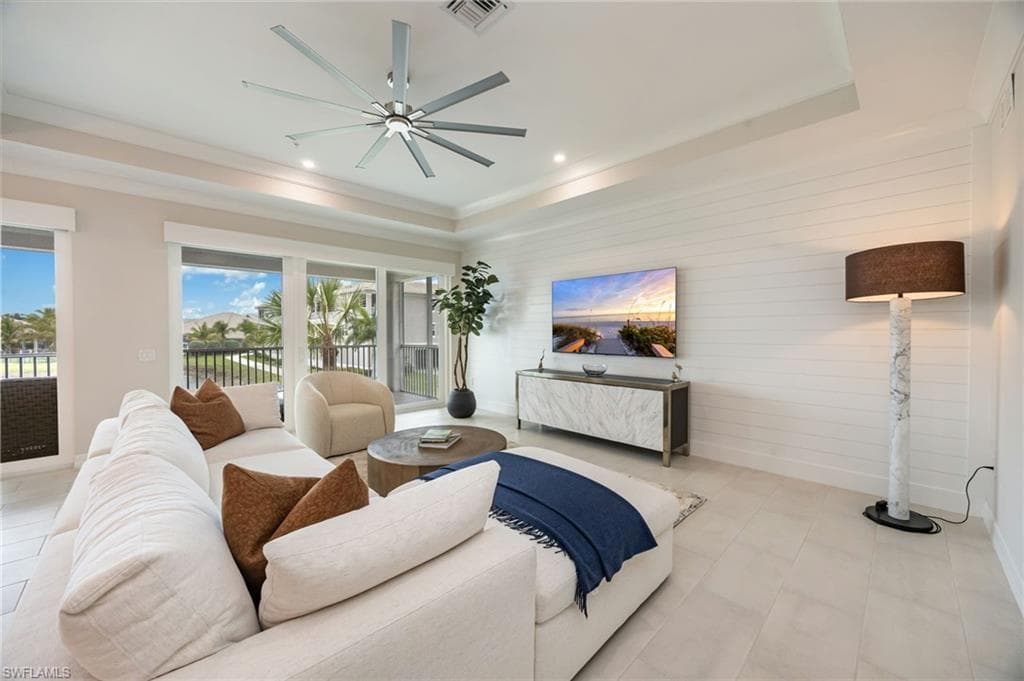 183 Indies Dr #202, Naples