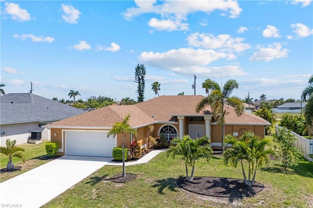 2228 26th Ter, Cape Coral, photo 3