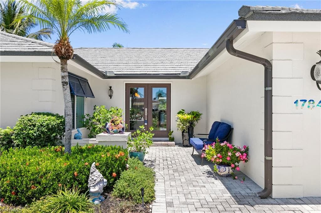 1784 Wavecrest Ct, Marco Island, photo 3
