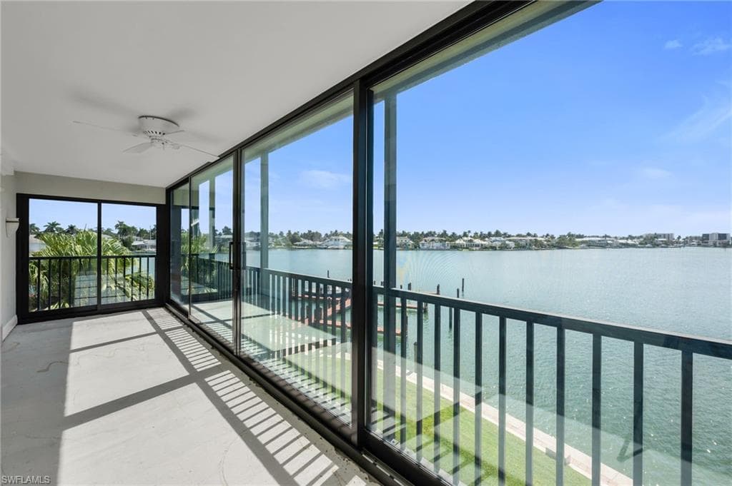 222 Harbour Dr #301, Naples, photo 2