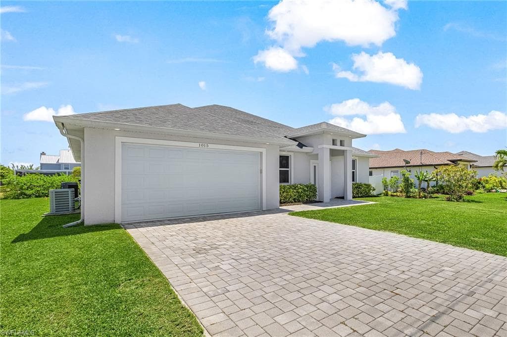 1015 15th Pl, Cape Coral, photo 2