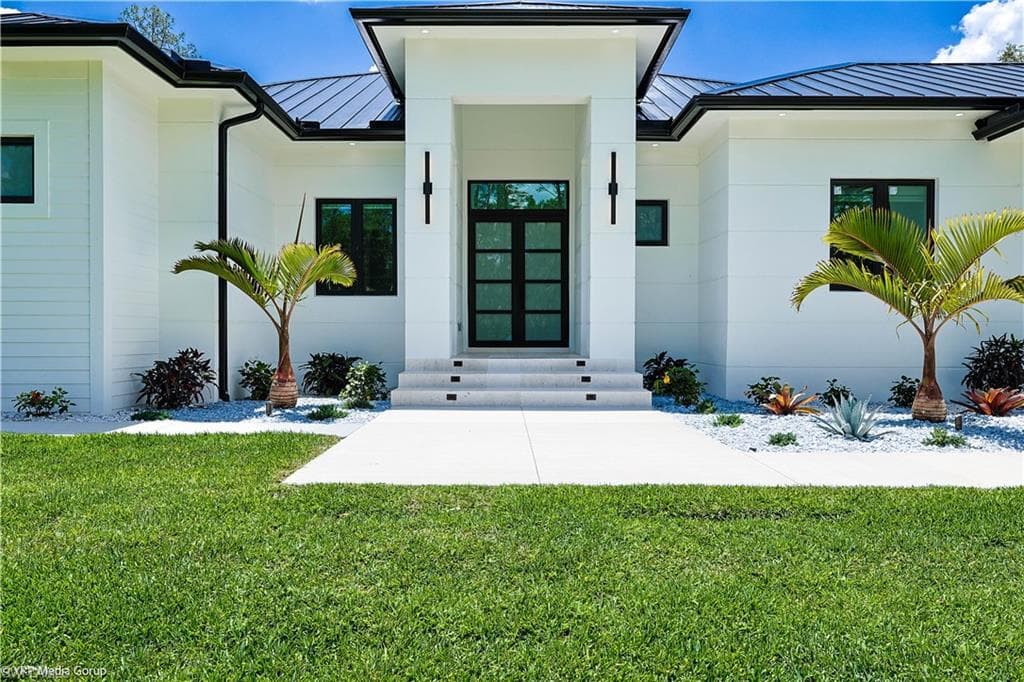 3430 1st Ave, Naples, photo 2
