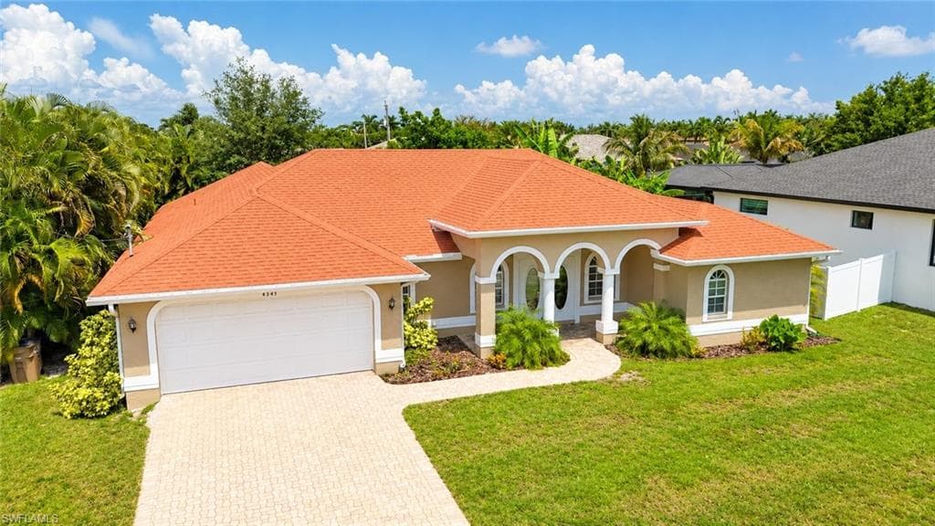 4341 25th Ct, Cape Coral