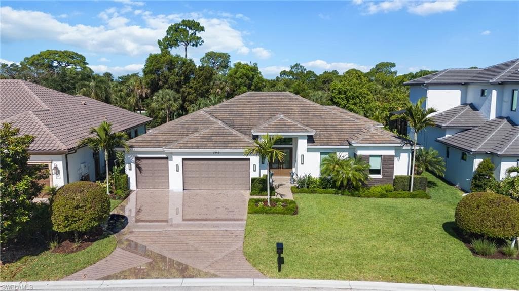 2943 Coco Lakes Dr, Naples