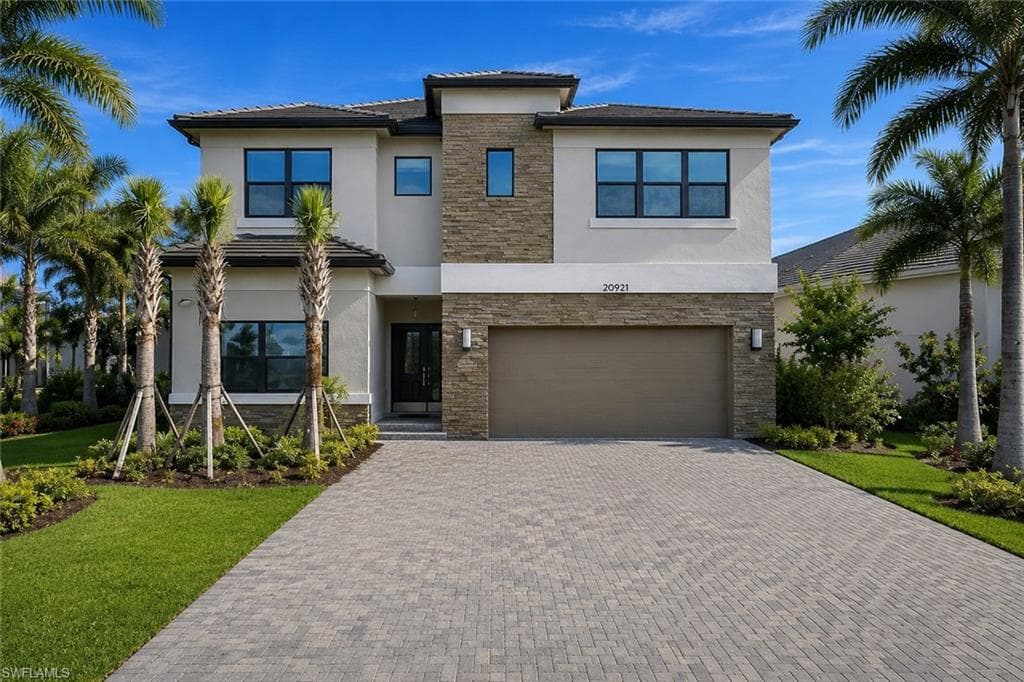 20921 Thistle Leaf Ln, Estero