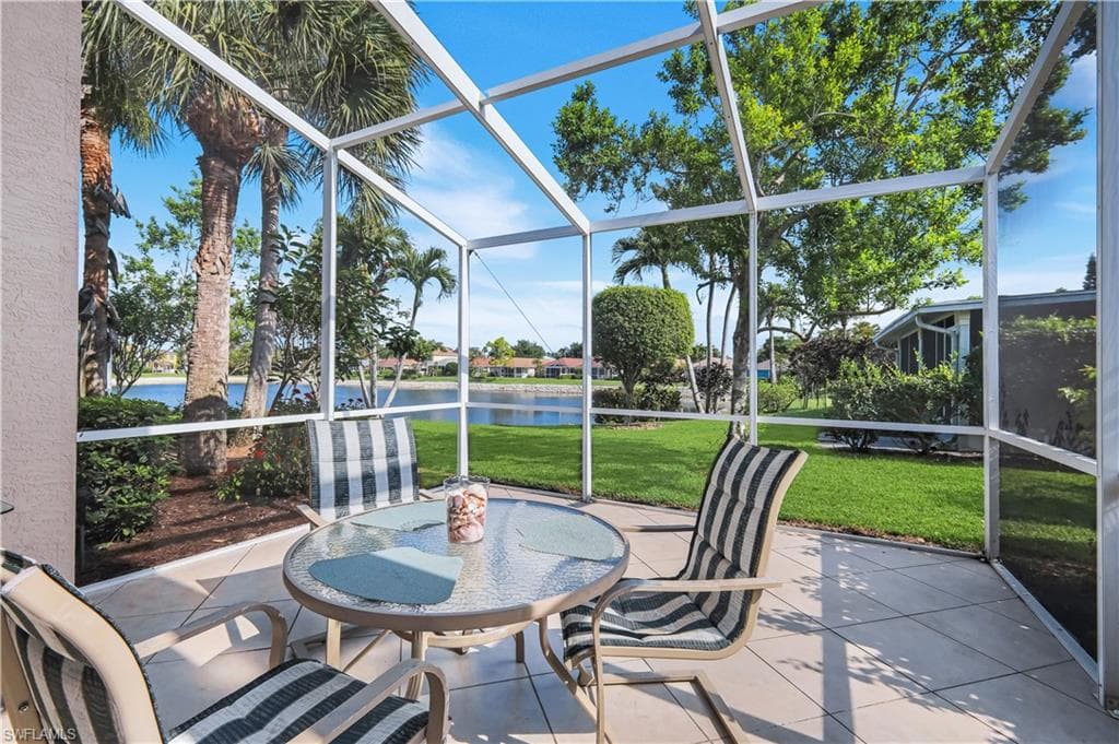 15040 Sterling Oaks Dr, Naples, photo 2