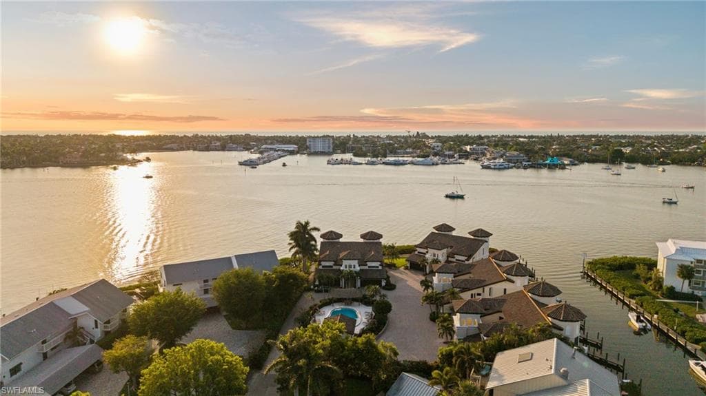 1301 Chesapeake Ave #1b, Naples