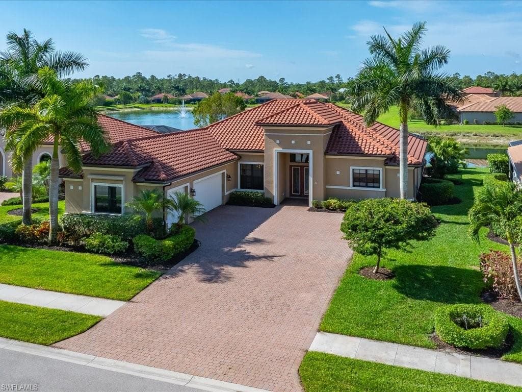 1546 Mockingbird Dr, Naples