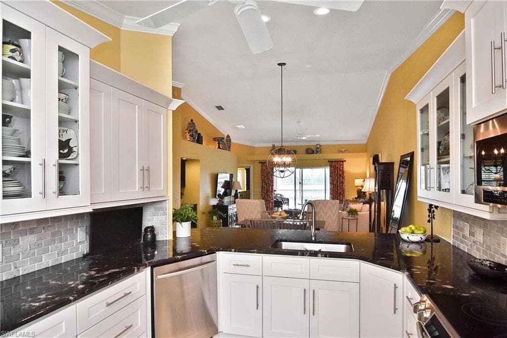 10381 Mcarthur Palm Ln #2721, Fort Myers, photo 2