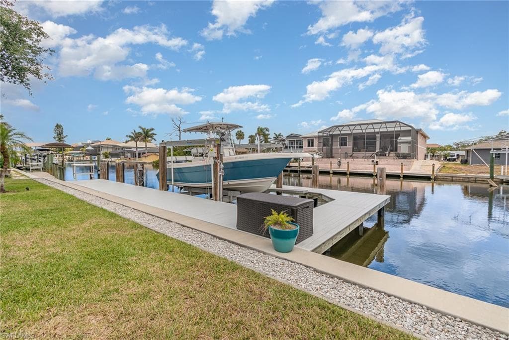 4818 Regal Dr, Bonita Springs, photo 2