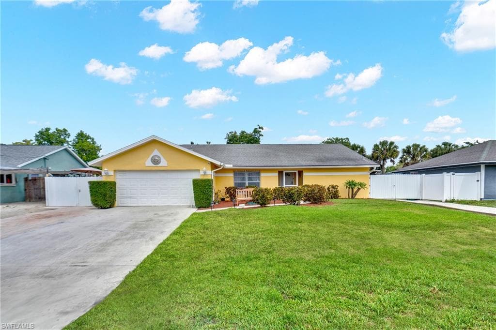 4587 25th Ct, Naples, photo 2