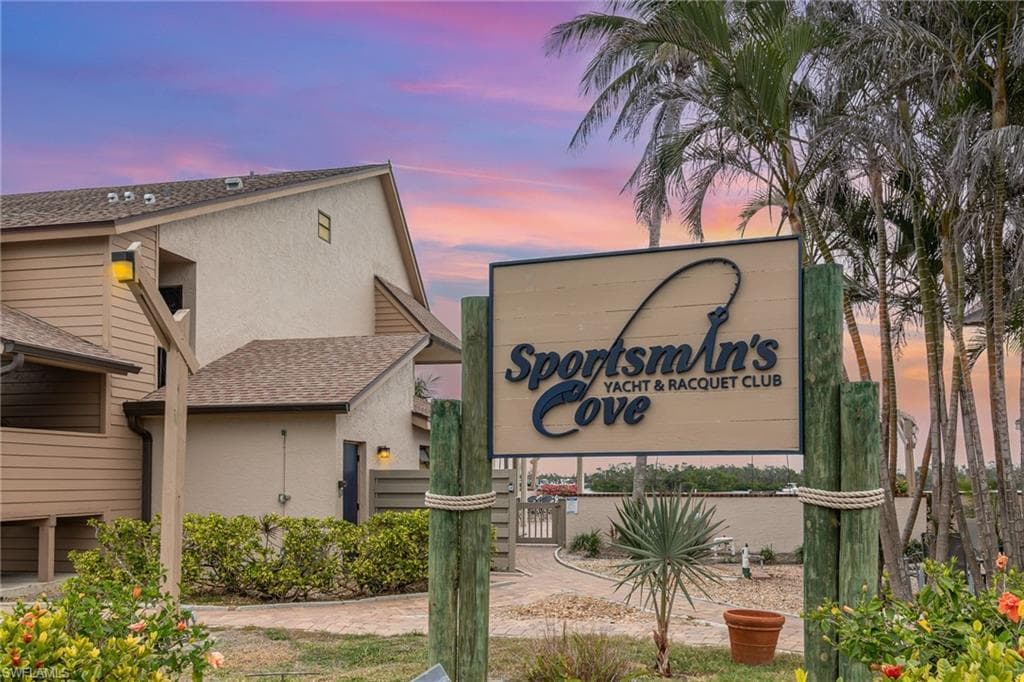 898 Buttonwood Dr #105, Fort Myers Beach, photo 2