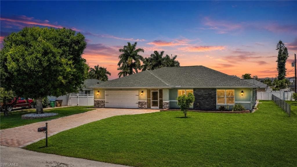 1715 21st St, Cape Coral