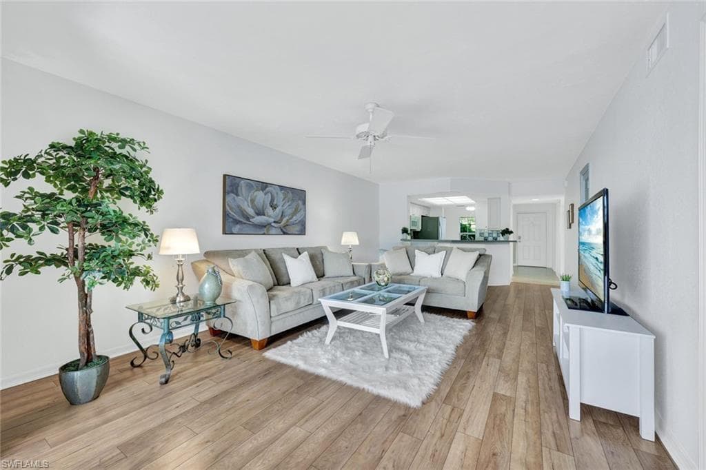 774 Wiggins Lake Dr #101, Naples, photo 2