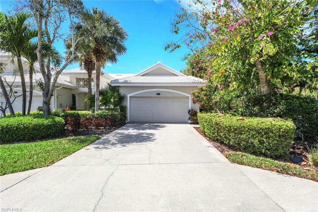 4501 Cardinal Cove Ln, Naples