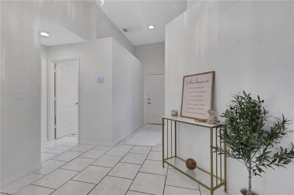 1835 Crown Pointe Blvd, Naples, photo 2