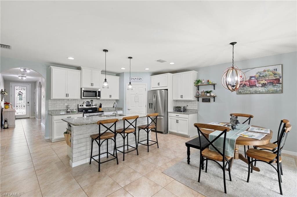 3215 Birchin Ln, Fort Myers, photo 3