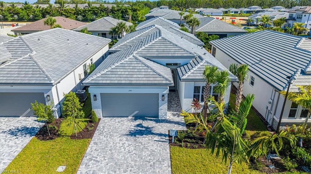 2745 Durham Cir, Naples, photo 2