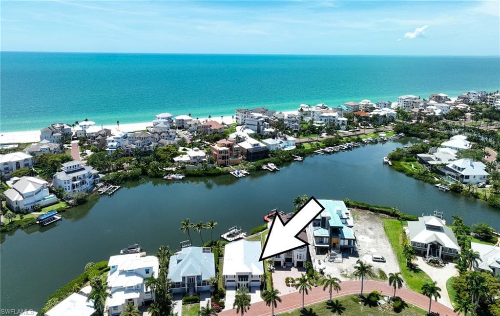 219 Bayfront Dr, Bonita Springs, photo 2
