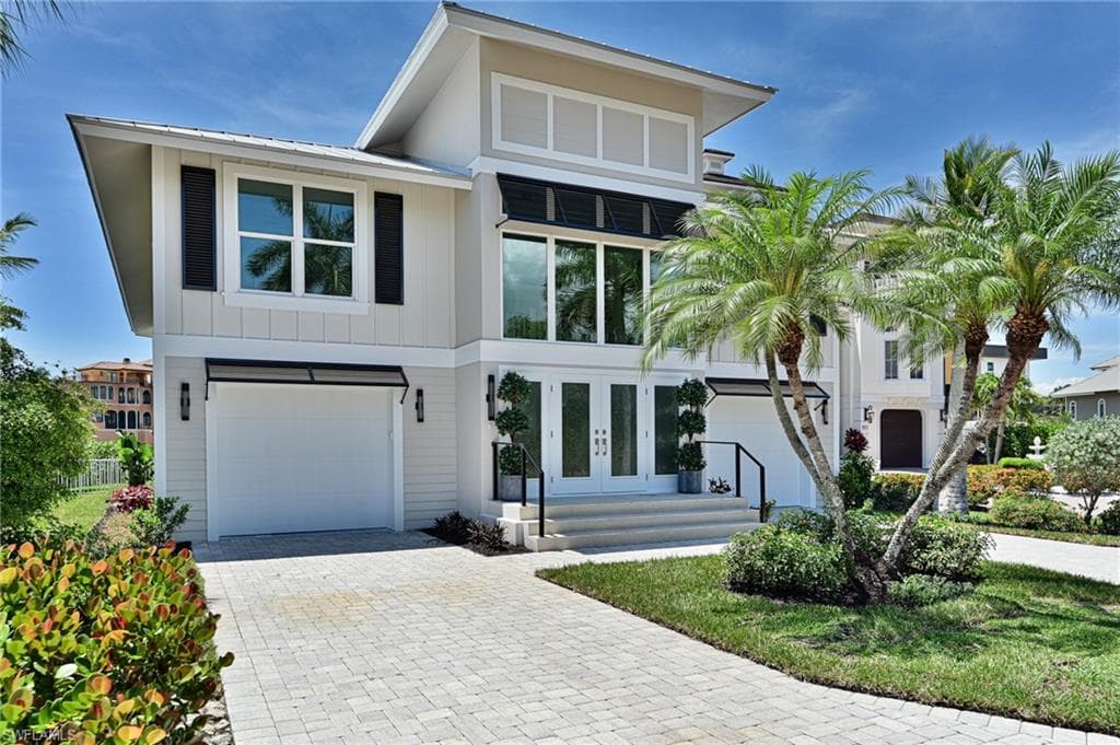 219 Bayfront Dr, Bonita Springs