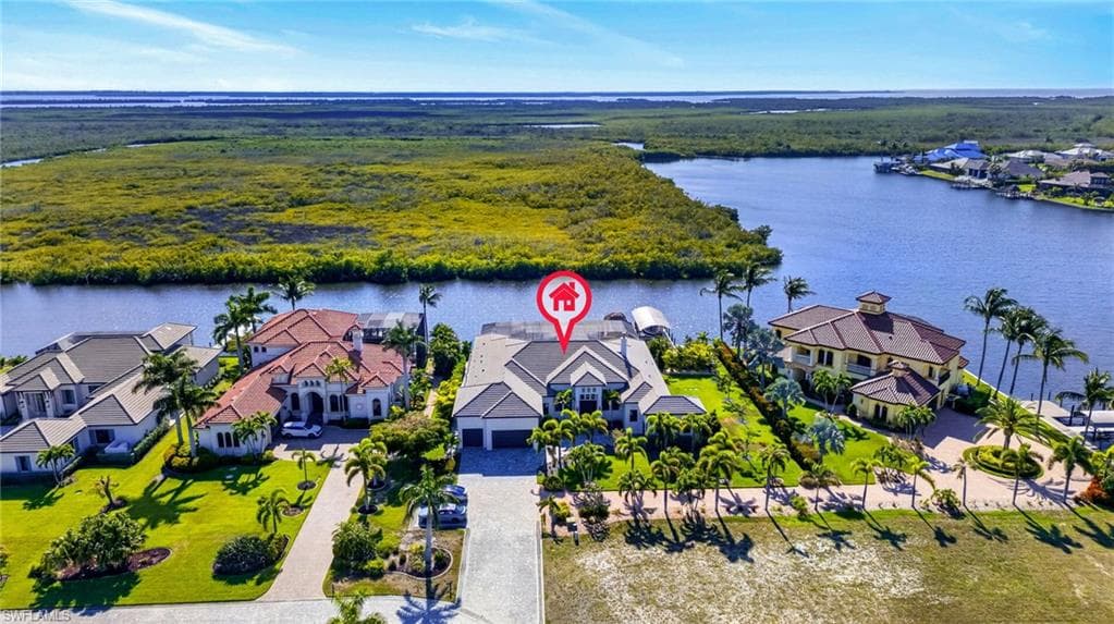 872 Cape Estates Cir, Cape Coral, photo 2