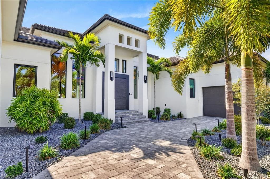 872 Cape Estates Cir, Cape Coral, photo 3