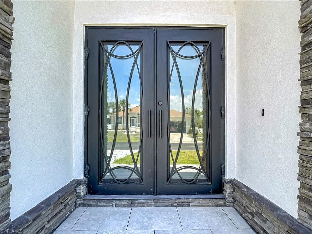 8831 Woodgate Dr, Fort Myers, photo 3