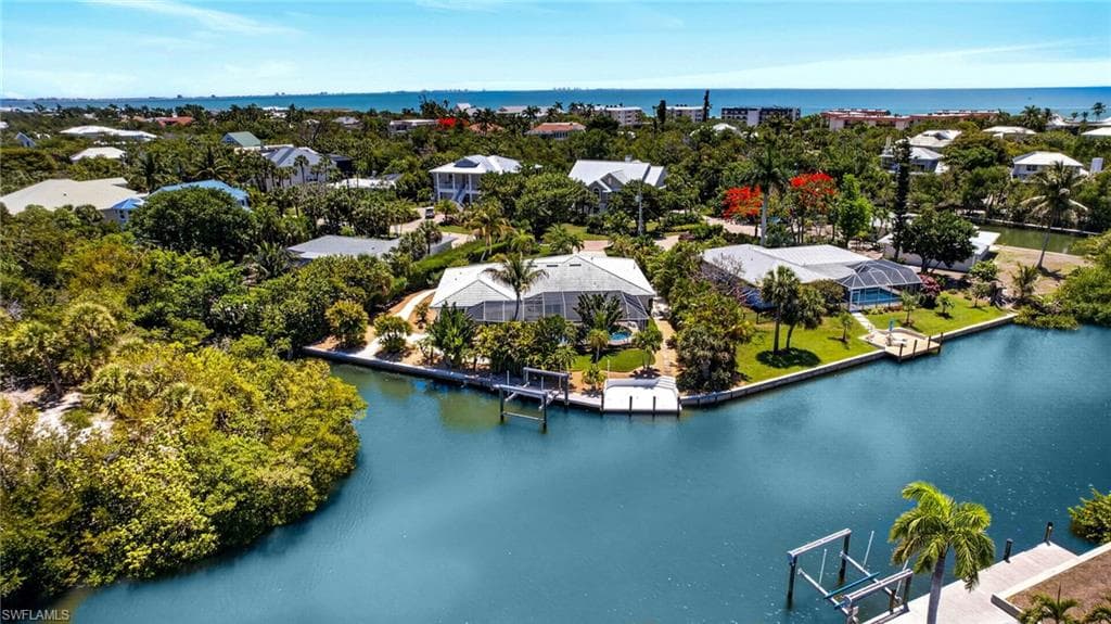 738 Anchor Dr, Sanibel