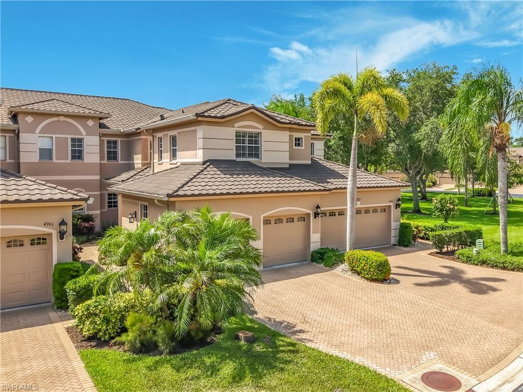 777 Regency Reserve Cir #4902, Naples