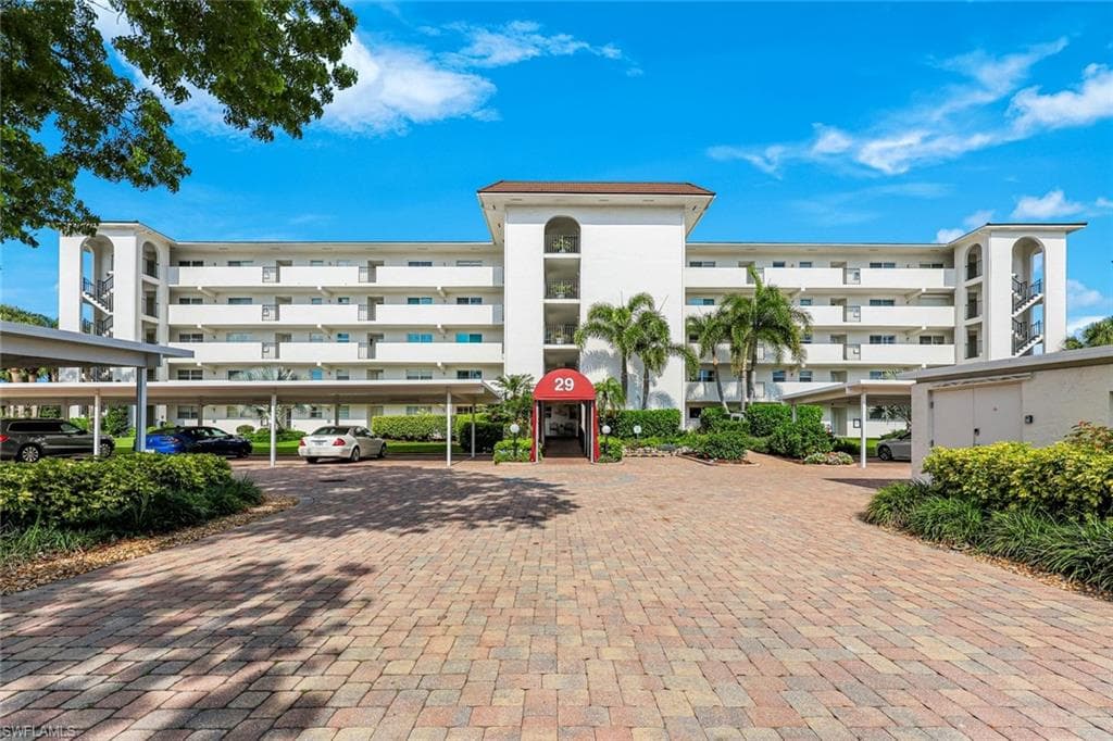 29 High Point Cir #107, Naples, photo 2