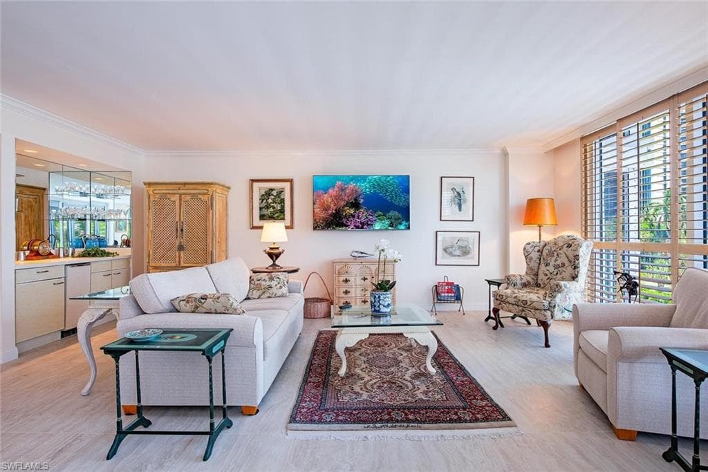 4401 Gulf Shore Blvd #d306, Naples