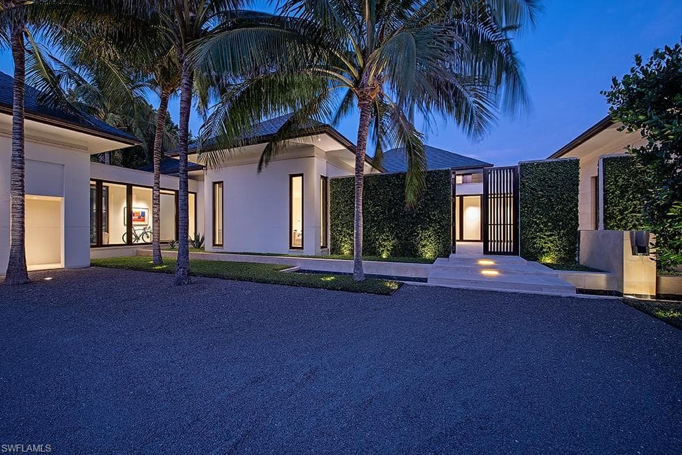 3655 Fort Charles Dr, Naples, photo 2