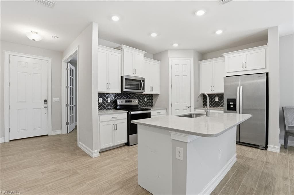 28009 Seasons Tide Ave, Bonita Springs, photo 2