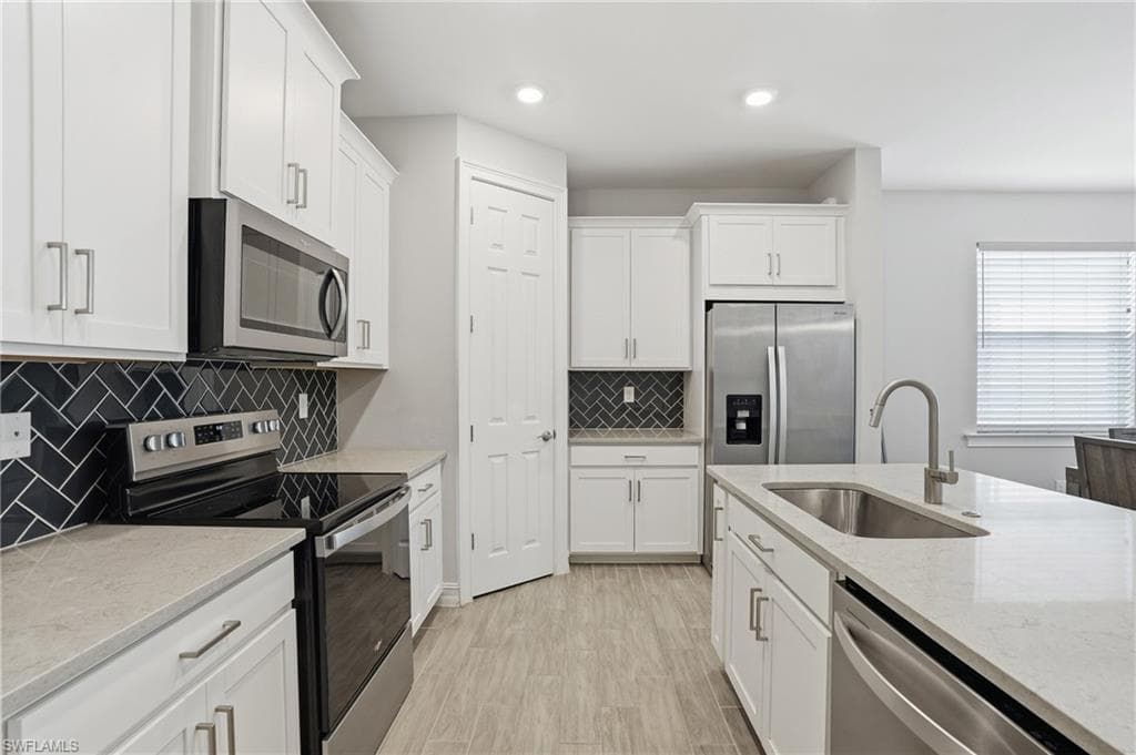 28009 Seasons Tide Ave, Bonita Springs, photo 3
