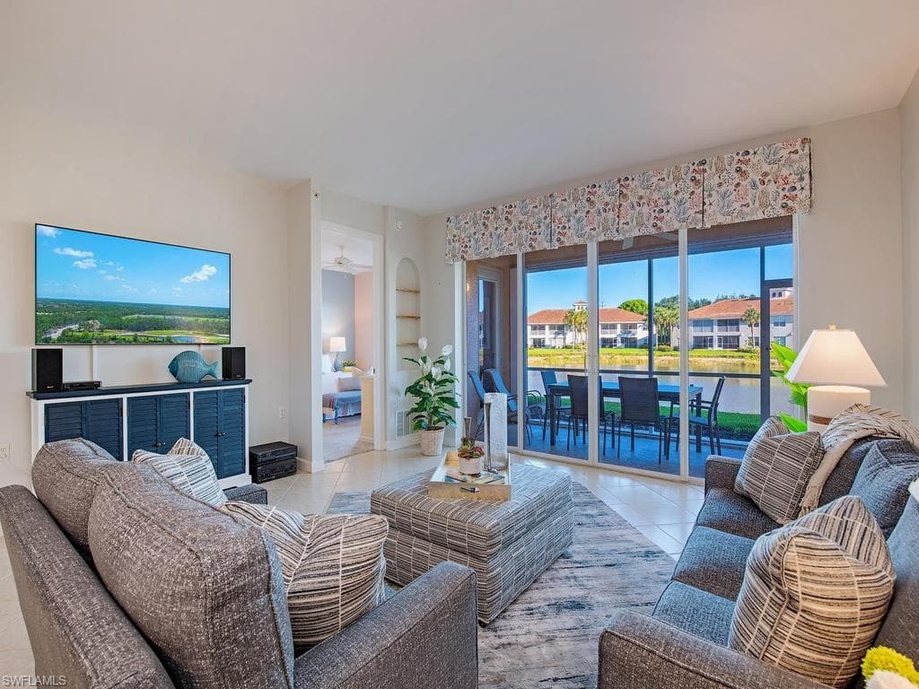 3049 Driftwood Way #3803, Naples, photo 2