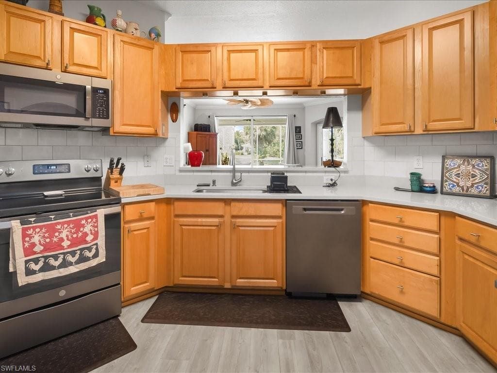 7730 Haverhill Ct, Naples