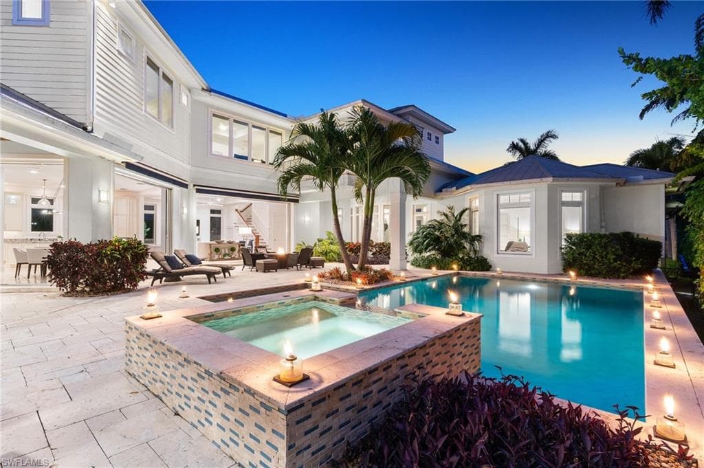 615 Binnacle Dr, Naples, photo 2