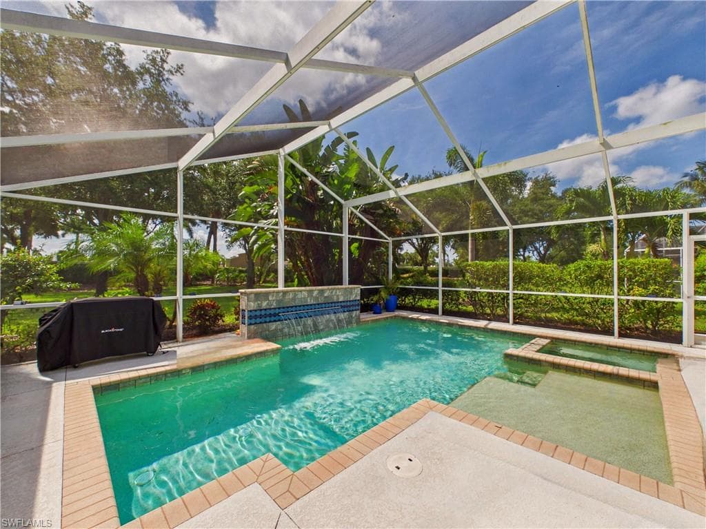 19694 Villa Rosa Loop, Estero