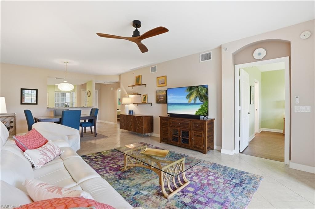 3039 Horizon Ln #2105, Naples