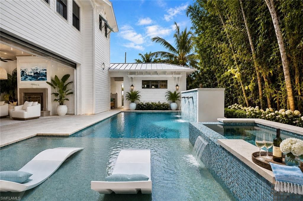 160 Broad Ave, Naples, photo 2