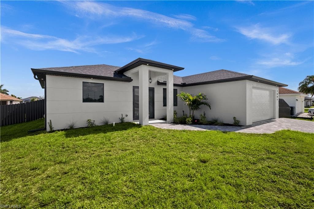 1805 12th St, Cape Coral, photo 2