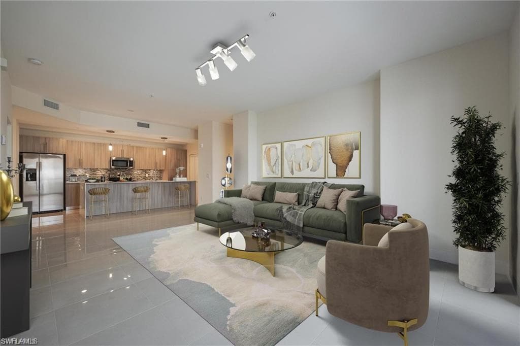 15901 Royal Pointe Ln #306, Fort Myers