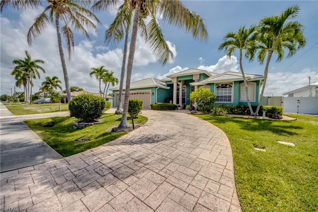 4203 Pelican Blvd, Cape Coral, photo 3